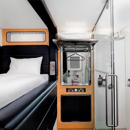 הורלי Yotelair London Gatwick Airport מראה חיצוני תמונה